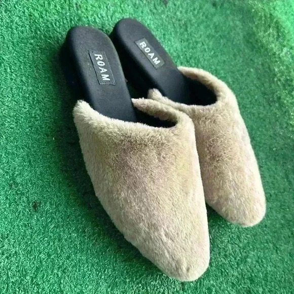 ROAM - Picture 3 of 3